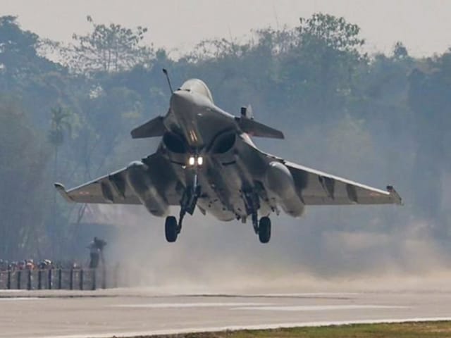 राफेल से 4 गुना बड़ी डील, पाकिस्तान के यार ने आखिर ऐसा क्यों किया, क्या मजबूरी