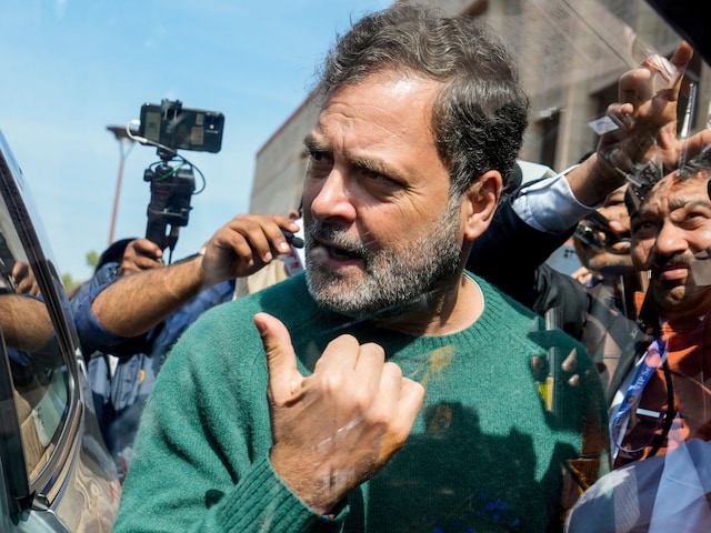  लोकसभा में फिर हंगामा, कार्यवाही 12 बजे तक स्थगित