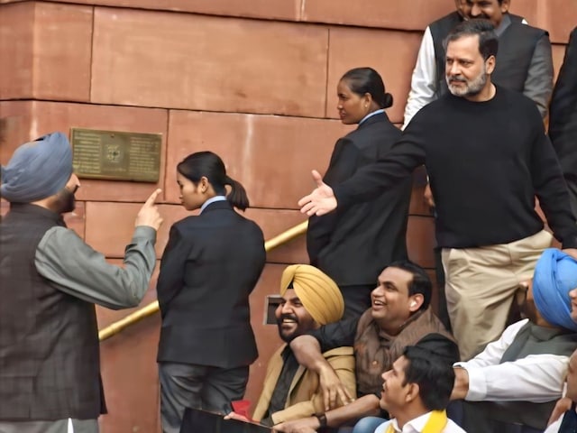 Rahul Gandhi and Ravneet Bittu Spar Outside Parliament Over ‘Traitor Friend’ Remark Rahul Gandhi and Ravneet Bittu Spar Outside Parliament Over ‘Traitor Friend’ Remark