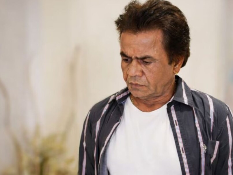 Rajpal Yadav bail hearing today, Rajpal Yadav bail hearing, rajpal yadav brother shripal yadav interview, shripal yadav interview, rajpal yadav jail, राजपाल यादव जेल, राजपाल यादव को आज मिलेगी बेल, राजपाल यादव सरेंडर, राजपाल यादव के भाई श्रीपाल यादव, श्रीपाल यादव कौन हैं, राजपाल यादव को जेल