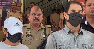 स्क्रैप माफिया रवि काना की गर्लफ्रेंड काजल झा कहां है? 