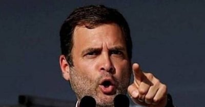 भोपाल में राहुल गांधी किसान महाचौपाल से बड़े विरोध प्रदर्शन की शुरुआत कर रहे हैं. 