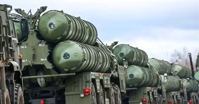 भारत ने रूस से एस-400 डिफेंस सिस्टम के लिए 288 मिसाइलें खरीदने को मंजूरी दे दी है.