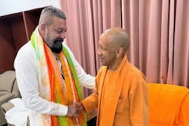 संजय दत्त ने मुख्यमंत्री योगी आदित्यनाथ से की मुलाकात, शेयर की खास फोटो