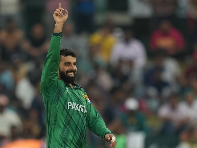 গিয়ে আমাদের কিংবদন্তিদের জিজ্ঞেস করুন, তারা কি কখনো বিশ্বকাপে ভারতকে হারিয়েছে?