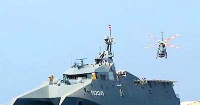 स्ट्रेट ऑफ होर्मुज में ईरान का शक्ति प्रदर्शन.