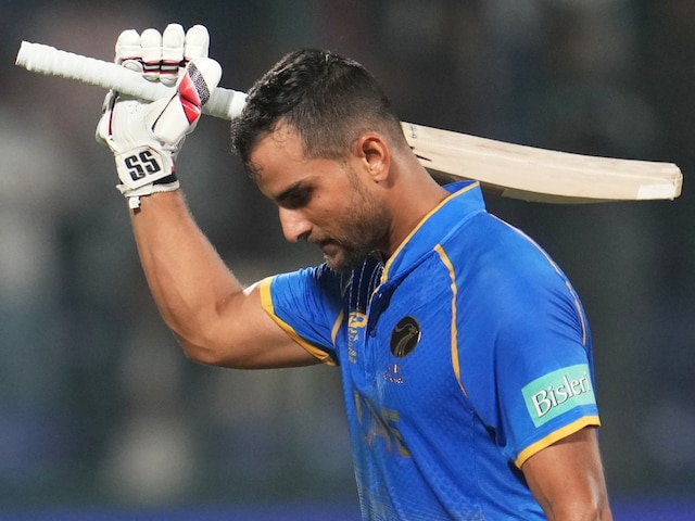 'বিহারের জিয়া হো লালা'... টিম ইন্ডিয়াতে সুযোগ পাননি, তাই পৌঁছেছেন UAE