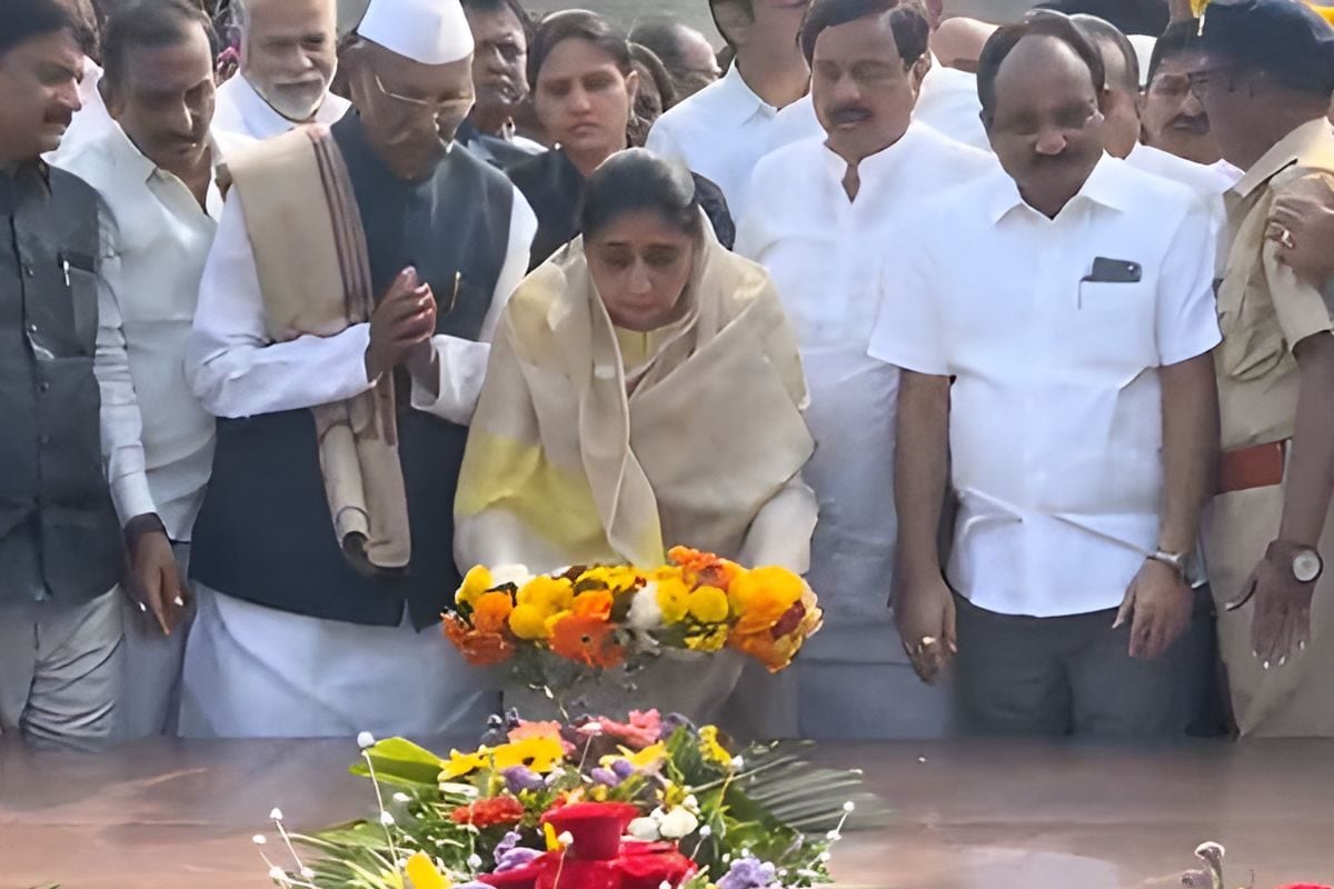 डिप्टी सीएम बनने के बाद सुनेत्रा पवार ने किया ये पहला काम, सबको आ गई अजित दादा की याद