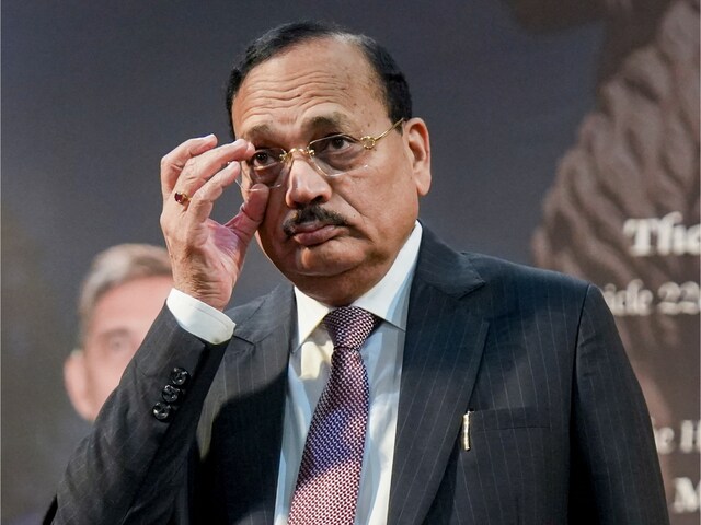 ‘मेरे क्लाइंट…’ जैसे ही प्रशांत भूषण दे रहे थे दलील, क्या बोले CJI सूर्यकांत?