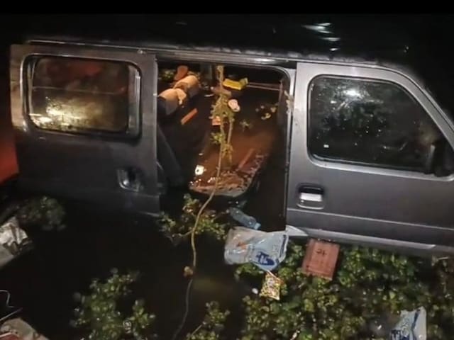 कानपुर में भीषण सड़क हादसा, एक ही परिवार के 4 लोगों की मौत, 4 लोग घायल