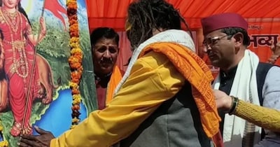 लाल बाबा के खिलाफ हुई एफआईआर.