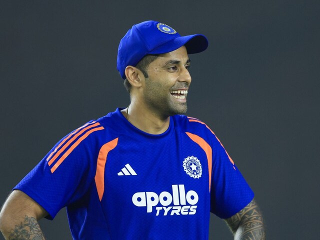 বরুণ চক্রবর্তীর সমর্থনে বেরিয়ে এলেন ক্যাপ্টেন, সূর্য বললেন- ফর্ম চিন্তার বিষয় নয়