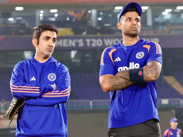 বিরতিতে সুপার-৮-এর কৌশল তৈরি করবেন গম্ভীরের সঙ্গে ক্যাপ্টেন সূর্যকুমারের বৈঠক