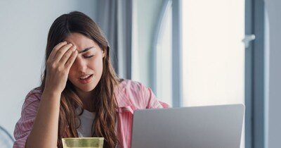 चाय पीने से सिरदर्द से कुछ देर के लिए राहत मिल सकती है.