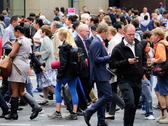 What to do if suddenly the chest gets pressed and breathing becomes difficult? how to avoid death