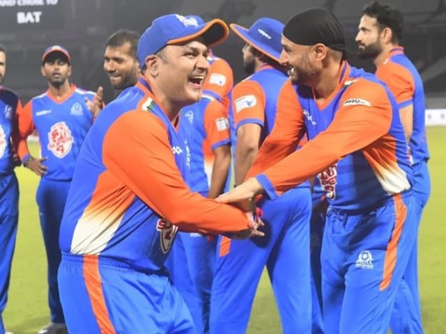 হবে না...সেহবাগ বললেন- 'প্রার্থনা আজ পাকিস্তানকে সাহায্য করবে না'