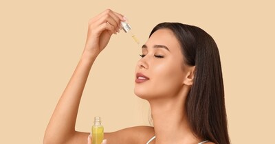 विटामिन C सीरम आपकी स्किन टोन को नहीं बदल सकता है.