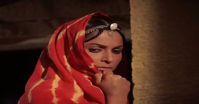 Rafi's 59-Year-Old Song: Superstar Taunts Waheeda Rehman, She Weeps