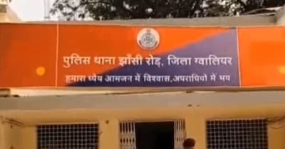 ग्वालियर में 12वीं के छात्र ने तीसरी मंजिल से कूदकर दी जान, इंदौर में छात्रा ने लगाई फांसी.