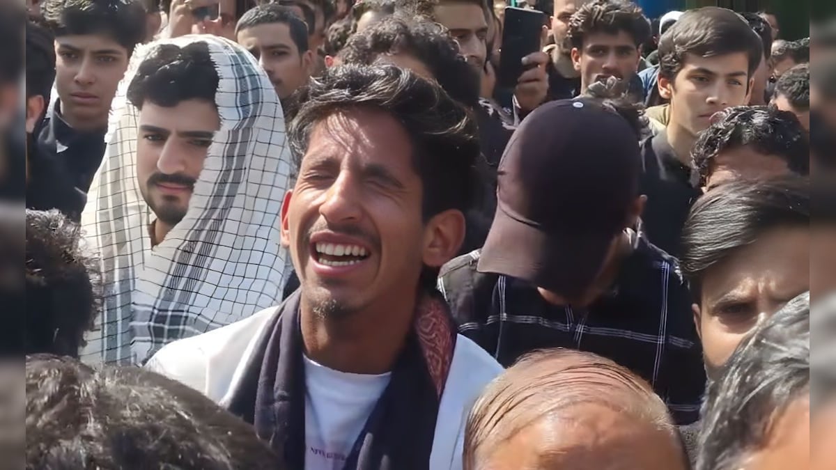 हमारे रहनुमा को क्यों मारा? खामनेई की हत्या से कश्मीर में मातम, रो-रोकर माथा पीट रहे हैं लोग, देखे