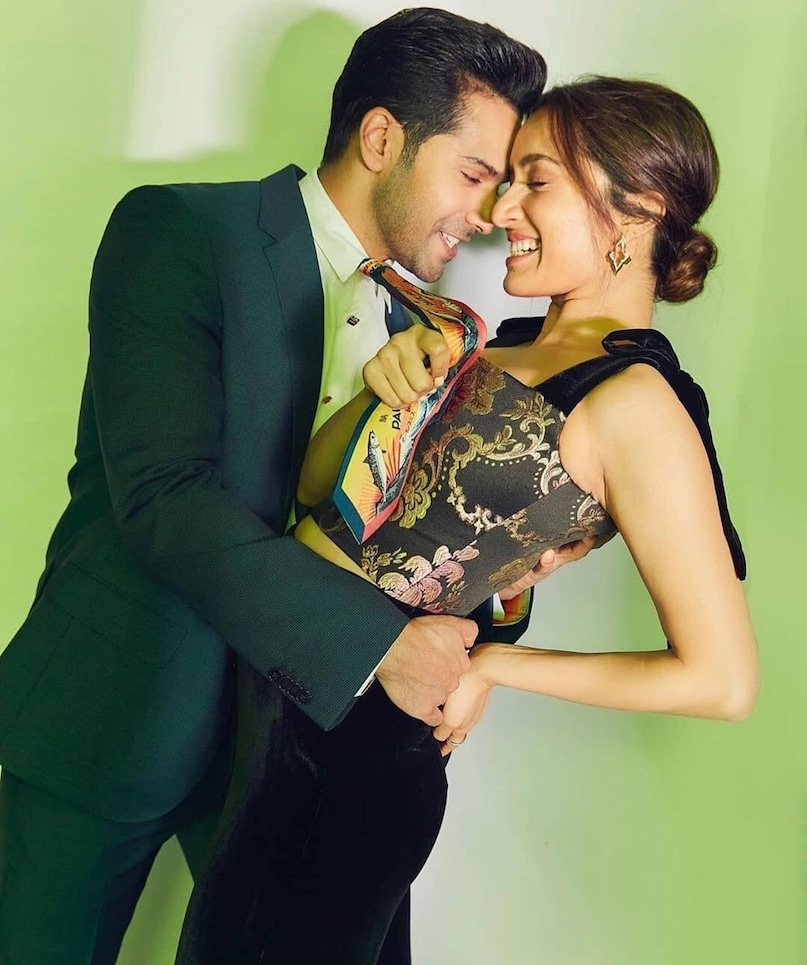 The actress remembered telling Varun Dhawan that she would say something in reverse, and Varun would have to understand it. Shraddha said, "You love I", which when read backwards becomes "I love you". To this, the innocent Varun replied, "I don't like girls," and immediately ran away. Years later, both stars laughed at the incident. 