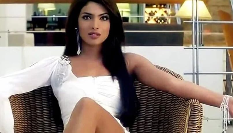 Sonia Roy (Aitraaz): Priyanka Chopra delivered a powerhouse performance as a woman driven by unbridled ambition and lust for power. Sonia Roy was bold, predatory, and unapologetic about her desires, making her one of the most stylish and hated antagonists of the 2000s.