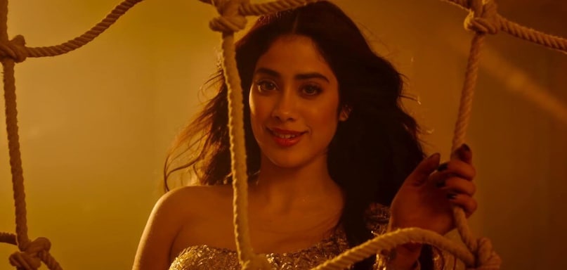 फिल्म में पांच गाने हैं: पनघट, किस्तों, नदियों पार (लेट द म्यूजिक प्ले अगेन), भूतनी और भौजी. इनमें से दो गाने – पनघट और नदियों पार – फैंस के बीच सबसे ज्यादा पसंद किए गए. नदियों पार पर ढेरों रील्स बनते थे. आज भी सोशल मीडिया पर ये गाना काफी पॉपुलर है. 