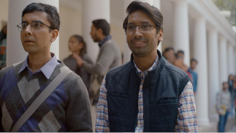 एस्पिरेंट्स: कोटा फैक्ट्री के जरिए जहां आईआईटी-जेईई के स्टूडेंट्स के संघर्ष को दिखाया गया था. वहीं एस्पिरेंट्स के जरिए टीवीएफ ने आईएएस की तैयारी कर रहे स्टूडेंट्स की जिंदगी की झलक पेश की. इस वेब सीरीज की रेटिंग 9.1 है.