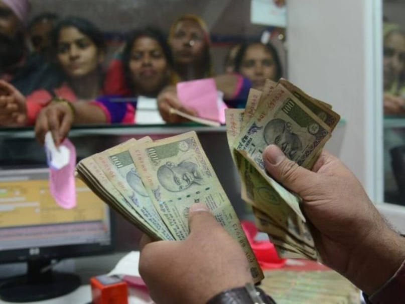 Big relief for 72 crore savings account holders Finance Minister Nirmala Sitharaman makes a big announcement 
