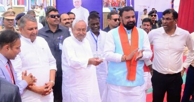 मंच पर दिखी खास केमिस्ट्री! क्या बिहार में होने वाला है बड़ा बदलाव.