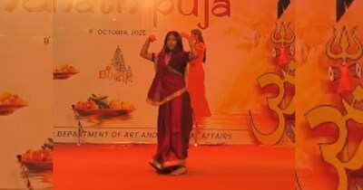 कल्पना पटवारी के गाने पर लड़की का धमाकेदार डांस, बिहार के छात्र भी झूमे