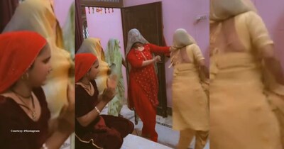 घूंघट ओढ़ भाभियों ने किया तगड़ा डांस, अदा देख घरवालों के भी रह गए मुंह खुले!