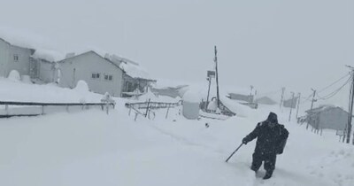 केदारनाथ में रिकॉर्ड बर्फबारी, ITBP जवान भी चलने में असमर्थ