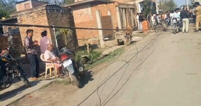 डंपर का कहर: 4 गांवों में 100 घंटे से अंधेरा, अधिकारी हल निकालने में विफल