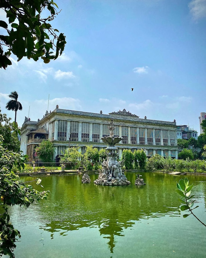 Marble Palace: A hidden gem in North Kolkata, the Marble Palace is known for its stunning marble interiors, Victorian furniture, and rare art collections. Built in the 19th century, it reflects the opulence of Kolkata’s aristocratic past. (Image: Instagram/@swastika_kar)