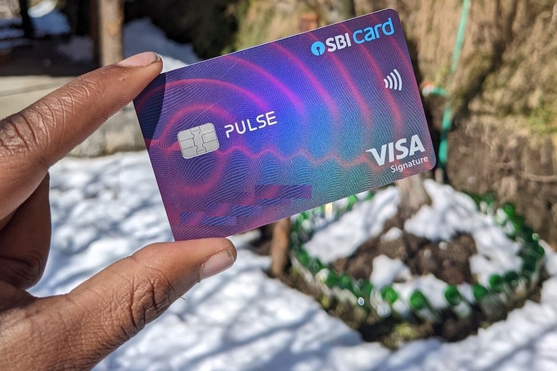 इसके अलावा फ्लिपकार्ट एक्सिस या SBI क्रेडिट कार्ड से पेमेंट करने पर ₹1,700 तक का अडिशनल डिस्काउंट भी मिल सकता है. इसके अलावा फ्लिपकार्ट एक्सिस या SBI क्रेडिट कार्ड से पेमेंट करने पर ₹1,700 तक का अडिशनल डिस्काउंट भी मिल सकता है.