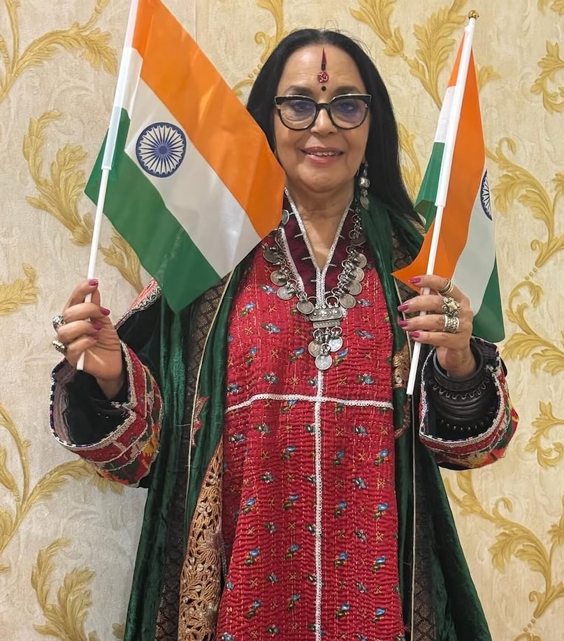 ila arun, ila arun birthday, choli ke peeche kya hai song, khalnayak movie, ila arun career, ila arun films, इला अरुण, इला अरुण बर्थडे, चोली के पीछे क्या है गाना, खलनायक फिल्म, माधुरी दीक्षित, इला अरुण न्यूज