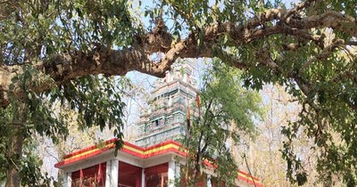 हिंगलाज माता मंदिर 3000 फीट की ऊंचाई पर स्थित है.