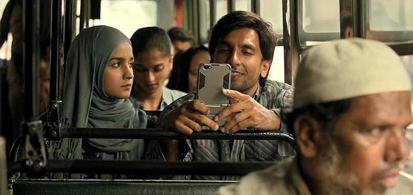 alia bhatt ranveer singh movies, alia ranveer films, ranveer singh alia bhatt movies list, alia ranveer movie list, आलिया भट्ट रणवीर सिंह फिल्में, आलिया रणवीर मूवीज, रणवीर सिंह आलिया भट्ट मूवीज, गली बॉय, रॉकी और रानी की प्रेम कहानी 