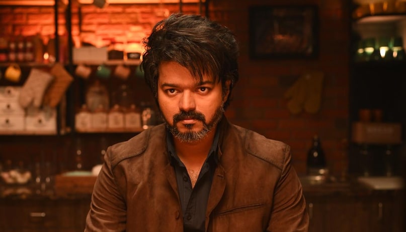 Thalapathy Vijay Leo Box Office Collection, Leo Movie Netflix OTT Release Date, Leo Tamil Action Thriller Review, Sanjay Dutt in Leo Movie, Leo Movie 600 Crore Club, लियो बॉक्स ऑफिस कलेक्शन, थलापति विजय की फिल्म लियो, लियो ओटीटी रिलीज नेटफ्लिक्स, विजय और तृषा की लियो, संजय दत्त लियो विलेन