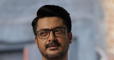 जीशु सेनगुप्ता ने विवादित गानों पर खुलकर बात की.