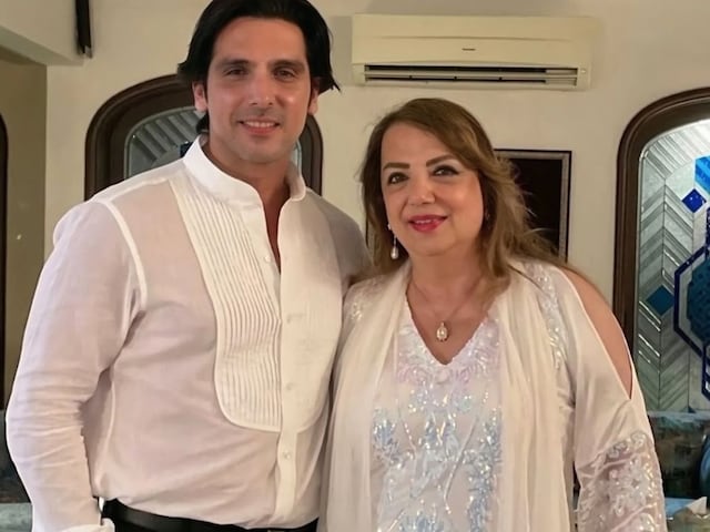 मां के अंतिम संस्कार पर हुए बवाल पर जायद ने तोड़ी चुप्पी, दिया करारा जवाब