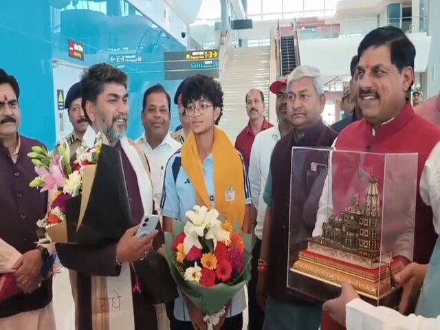 ग्वालियर की अनुष्का शर्मा भारतीय क्रिकेट टीम में शामिल, CM ने किया स्वागत