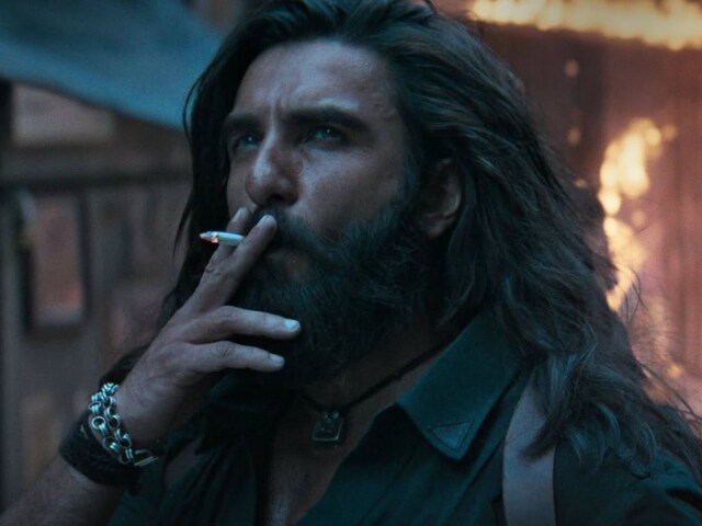 Bollywood Latest News Live: 'धुरंधर 2' ने पार किया 300 करोड़ का आंकड़ा