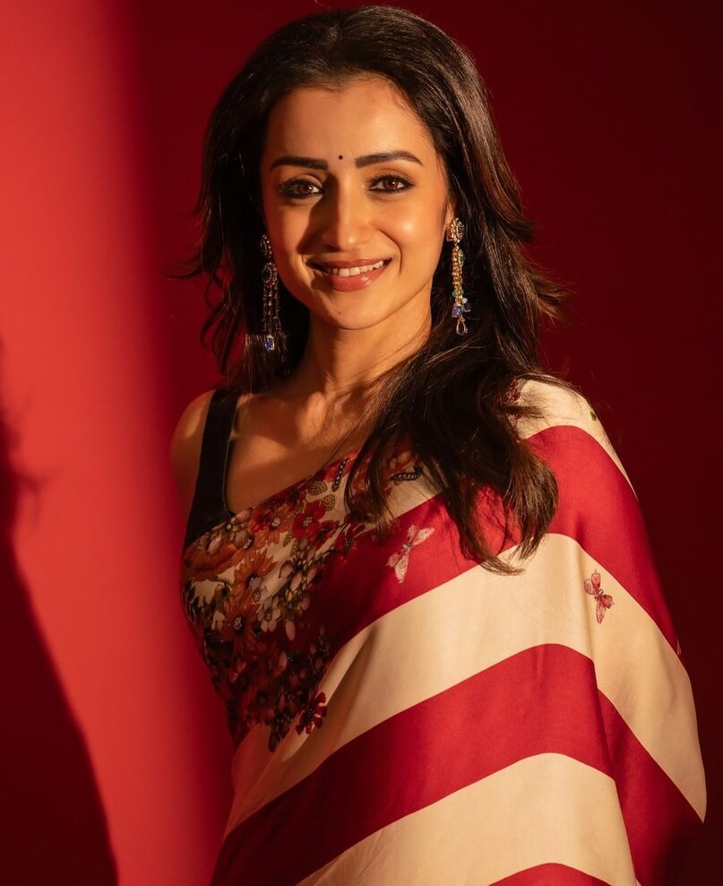 Trisha Krishnan Broken Engagement Reason, Trisha and Rana Daggubati Relationship Timeline, Thalapathy Vijay and Trisha Krishnan Rumors, Why Trisha Krishnan is still Unmarried? Trisha Krishnan Dating History and Past Affairs, तृषा कृष्णन की शादी और सगाई, राणा दग्गुबाती और तृषा का अफेयर, थलापति विजय और तृषा के लिंकअप की खबरें, कृष्णन सिंगल लाइफ, साउथ सुपरस्टार तृषा की लव लाइफ
