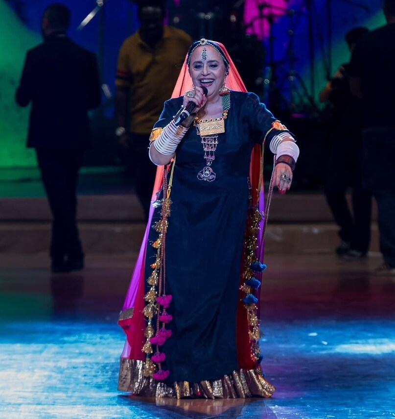 ila arun, ila arun birthday, choli ke peeche kya hai song, khalnayak movie, ila arun career, ila arun films, इला अरुण, इला अरुण बर्थडे, चोली के पीछे क्या है गाना, खलनायक फिल्म, माधुरी दीक्षित, इला अरुण न्यूज