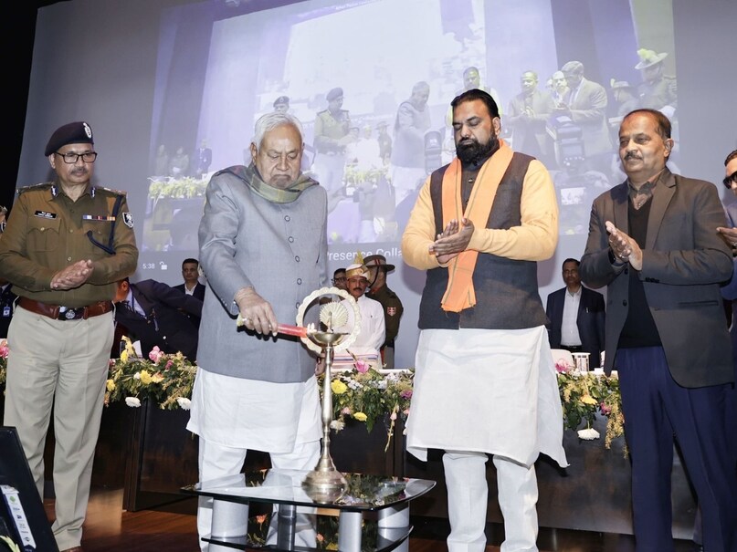 नीतीश कुमार का मन फिर बदला. इस बार उन्होंने एनडीए का हाथ थाम लिया. 28 जनवरी 2024 को वो नौवीं बार बिहार के सीएम बने थे.