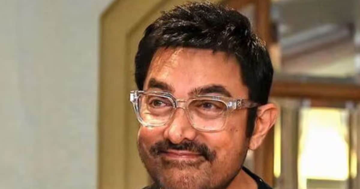 कभी फोटोग्राफर्स से दूर भागते थे आमिर खान, अब उनकी मेहनत और काम को किया सलाम कभी फोटोग्राफर्स से दूर भागते थे आमिर खान, अब उनकी मेहनत और काम को किया सलाम