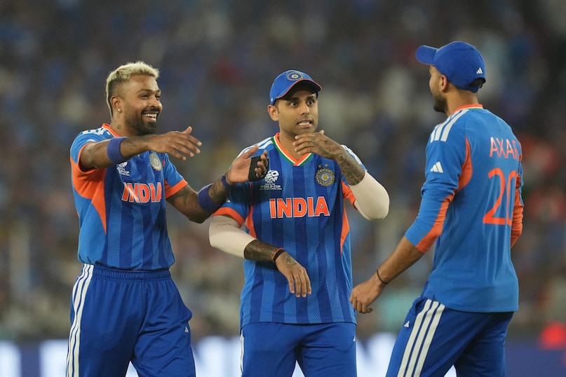 India vs New Zealand T20 World Cup Final, Highest Score in T20 World Cup Final, Sanju Samson 1000 T20I Runs Record, Sanju Samson breaks Virat Kohli World Cup Record, Abhishek Sharma fastest 50 in T20 WC Final, India 92 Runs in Powerplay Record, India first host to win T20 World Cup, Team India 3rd T20 World Cup Trophy, Dozens of Records broken in Ahmedabad Final, Sanju Samson vs MS Dhoni T20 Stats, भारत के रिकॉर्ड 