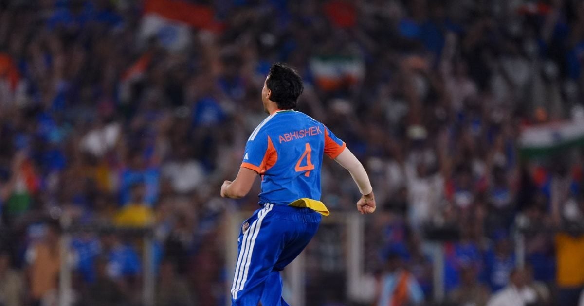 ‘चेहरे पर मास्क, सफेद कुर्ता’, टी20 वर्ल्ड कप जीतने के बाद कैसे वैष्णो देवी पहुंचे भारतीय स्टार बल्लेबाज